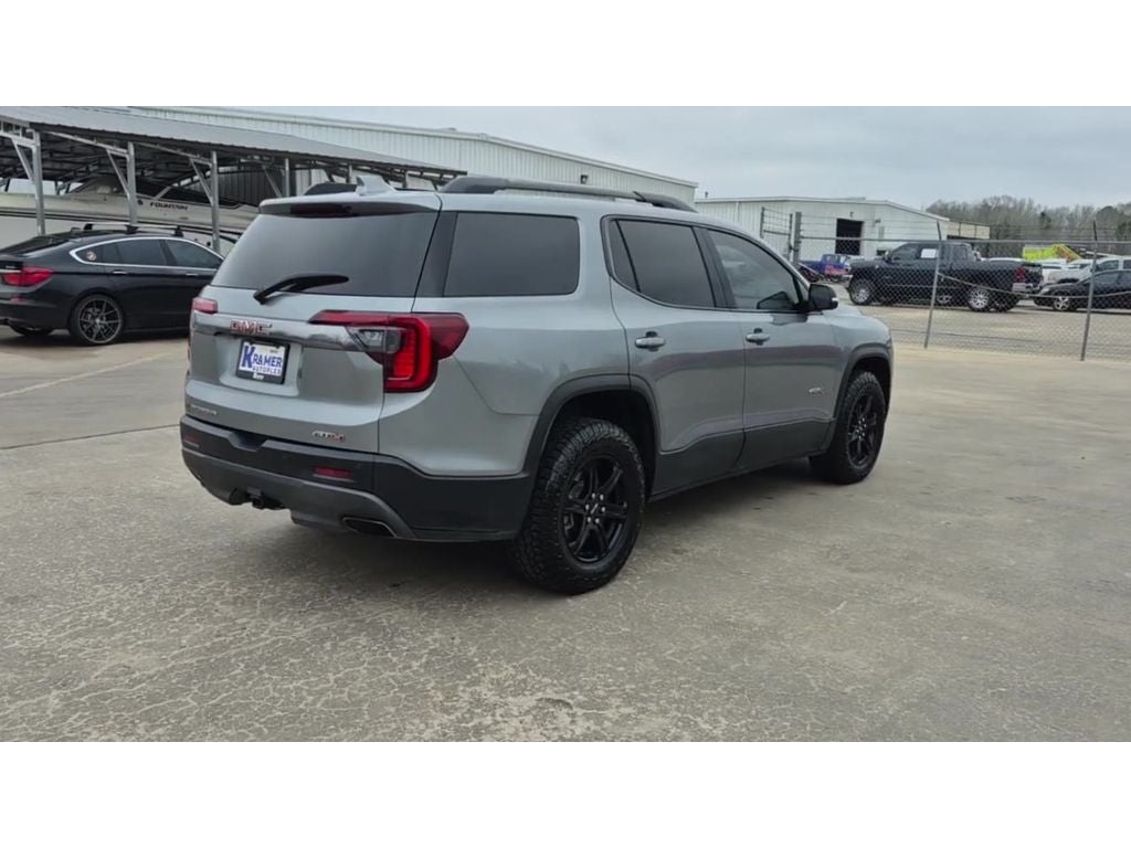 2023 GMC Acadia AWD AT4