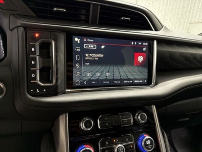 2023 GMC Yukon 4WD Denali