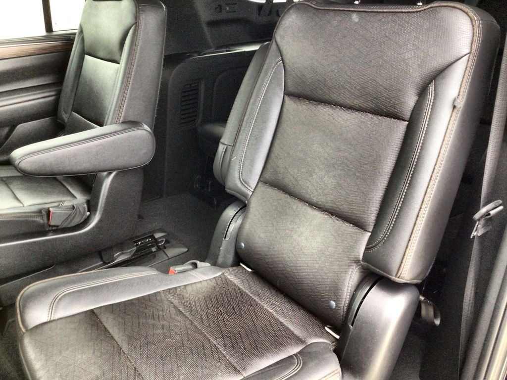 2022 Chevrolet Suburban 4WD High Country