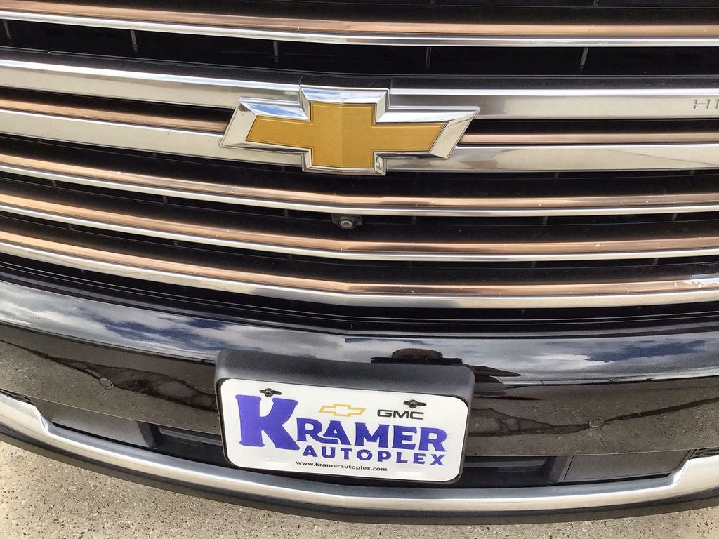 2022 Chevrolet Suburban 4WD High Country