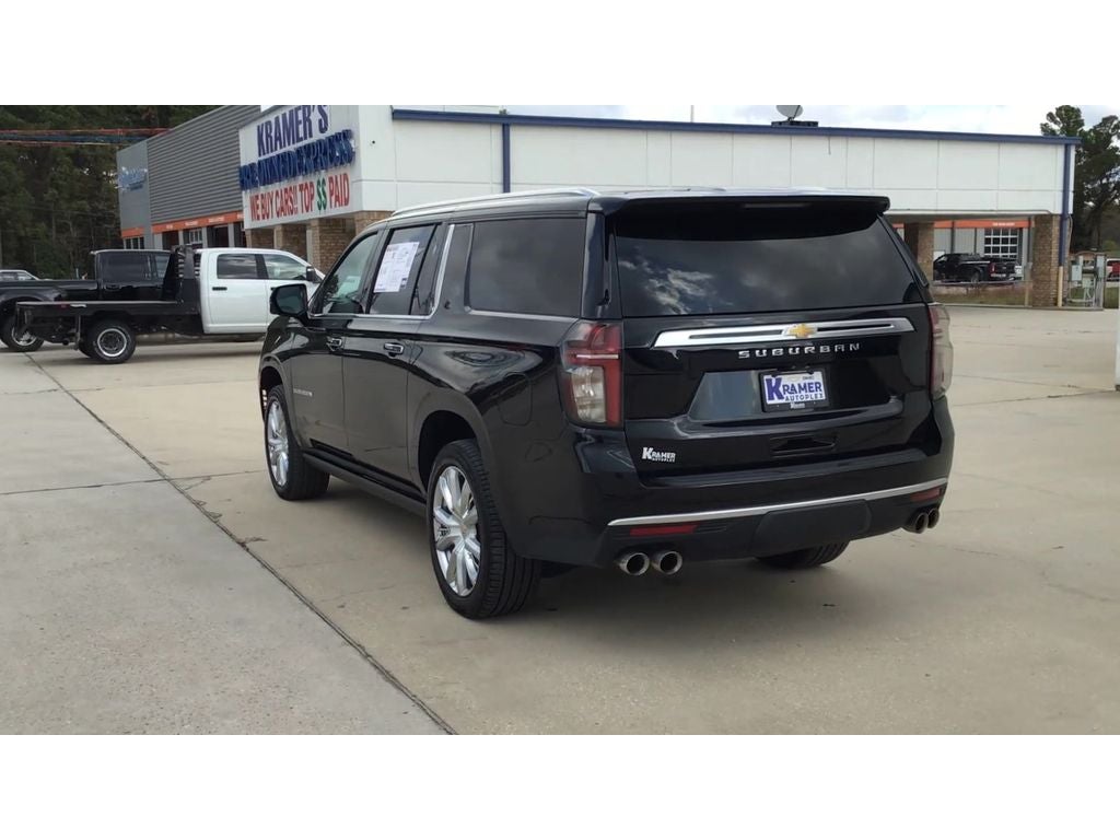 2022 Chevrolet Suburban 4WD High Country