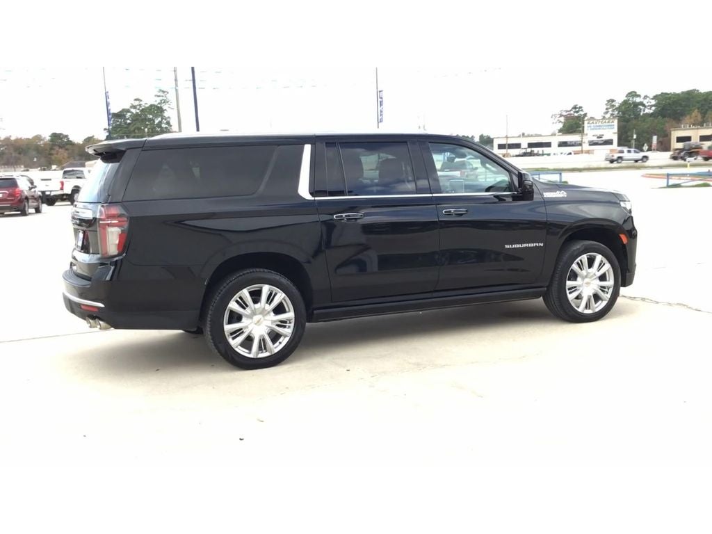 2022 Chevrolet Suburban 4WD High Country
