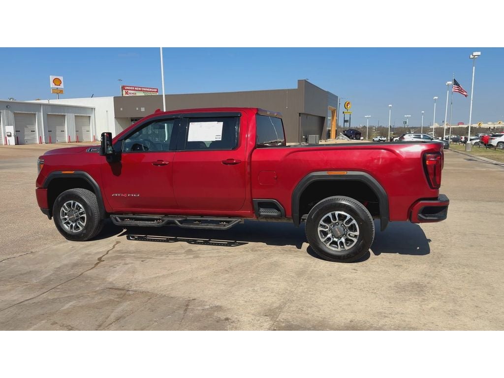 2022 GMC Sierra 2500HD 4WD Crew Cab Standard Bed AT4
