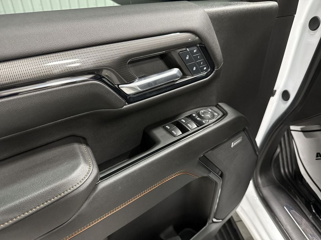 2024 GMC Sierra 2500HD 4WD Crew Cab Standard Bed AT4