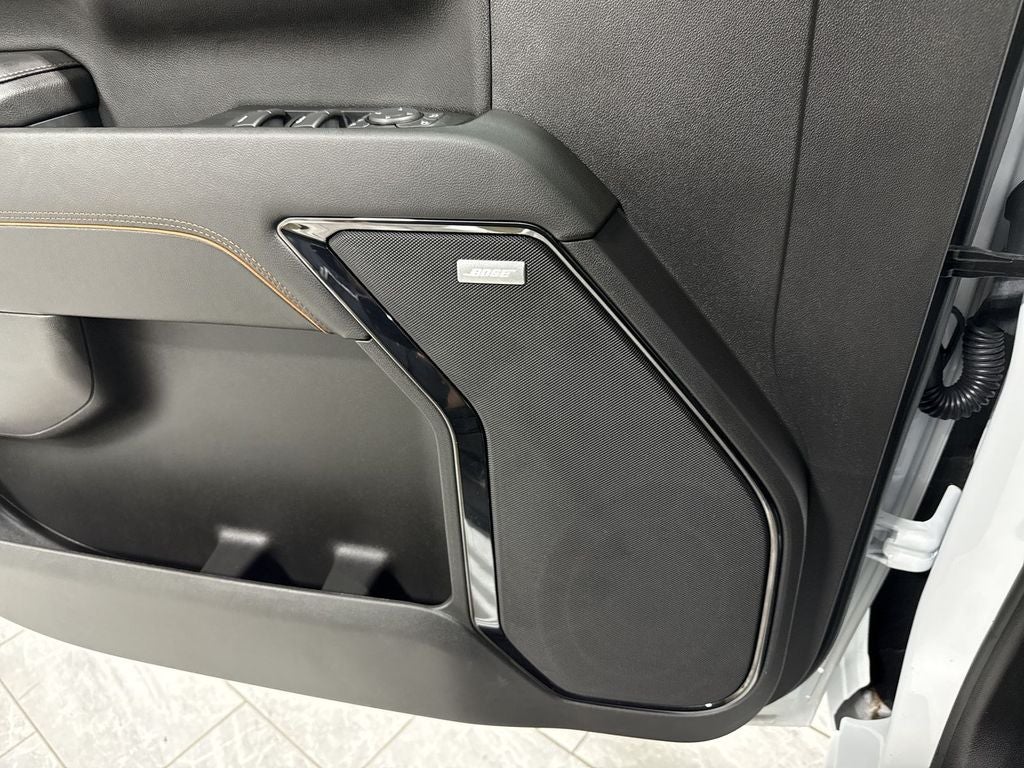 2024 GMC Sierra 2500HD 4WD Crew Cab Standard Bed AT4