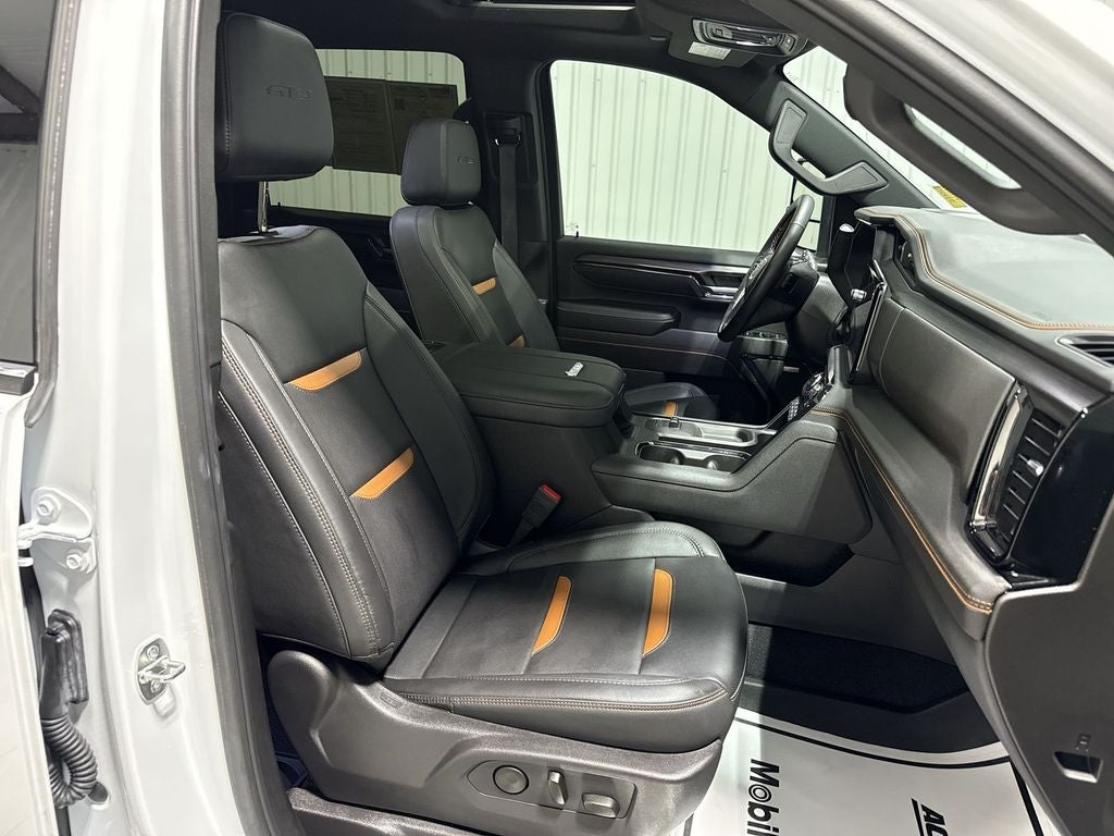 2024 GMC Sierra 2500HD 4WD Crew Cab Standard Bed AT4