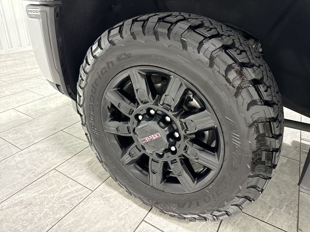 2024 GMC Sierra 2500HD 4WD Crew Cab Standard Bed AT4