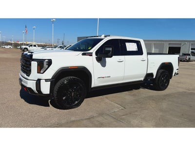 2024 GMC Sierra 2500HD 4WD Crew Cab Standard Bed AT4