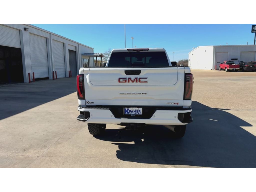2024 GMC Sierra 2500HD 4WD Crew Cab Standard Bed AT4