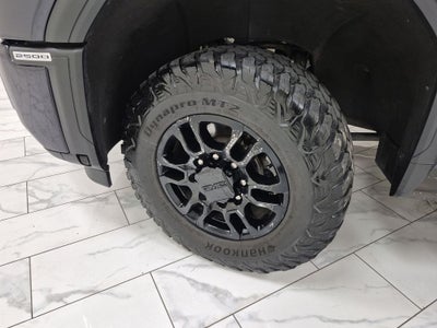 2024 GMC Sierra 2500HD 4WD Crew Cab Standard Bed AT4