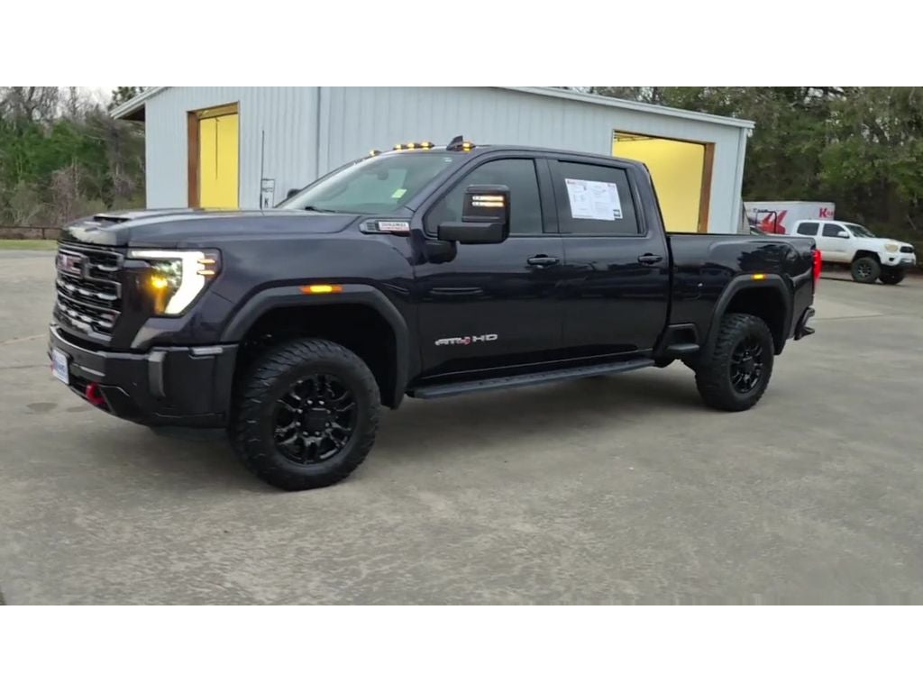 2024 GMC Sierra 2500HD 4WD Crew Cab Standard Bed AT4