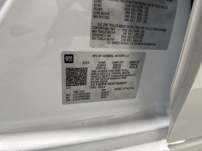 2025 GMC Sierra 2500HD 4WD Crew Cab Standard Bed AT4