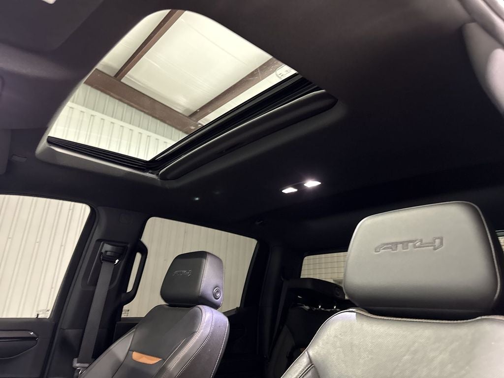 2023 GMC Sierra 1500 4WD Crew Cab Short Box AT4