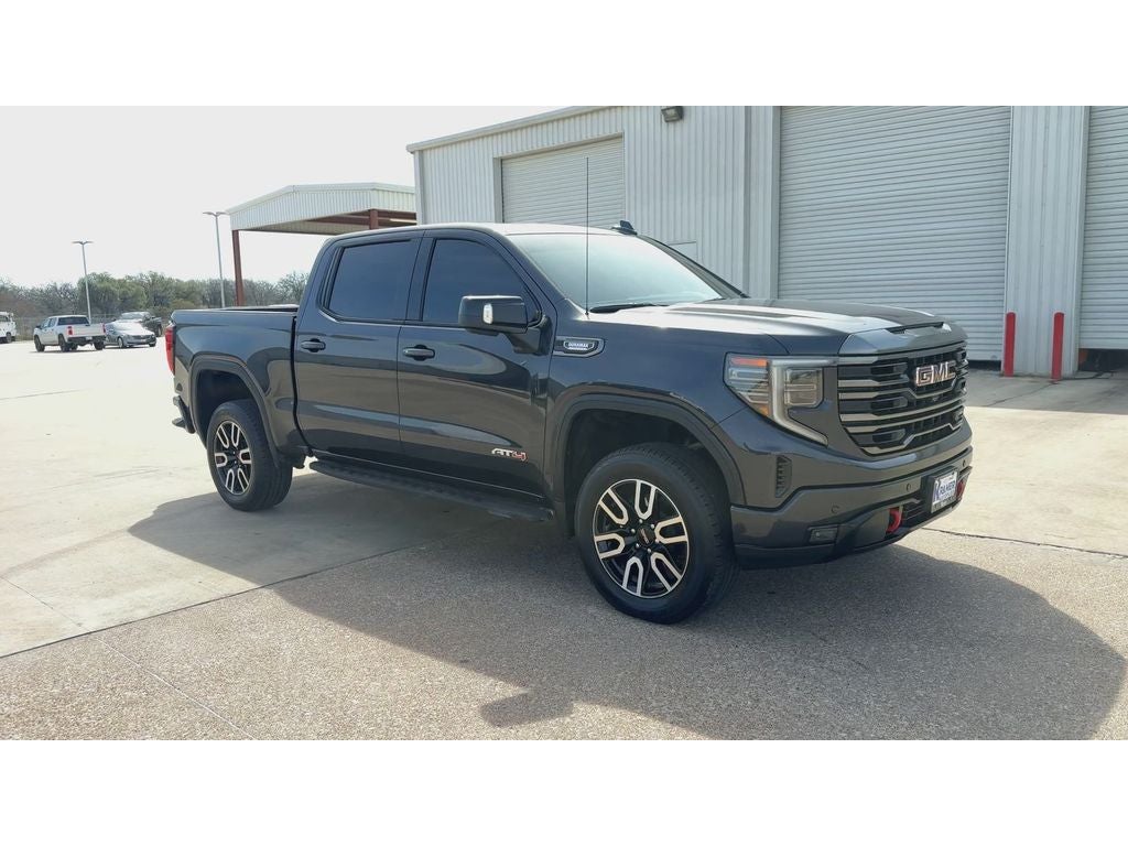 2023 GMC Sierra 1500 4WD Crew Cab Short Box AT4