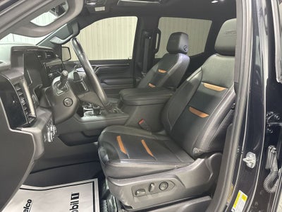 2023 GMC Sierra 1500 4WD Crew Cab Short Box AT4