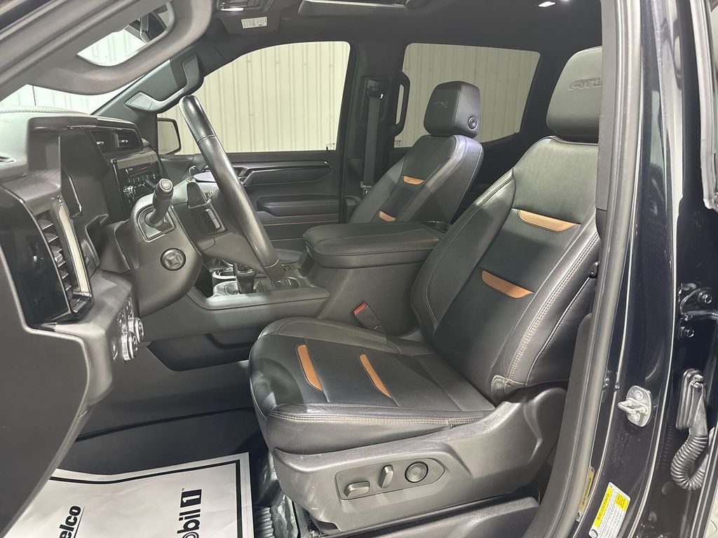 2023 GMC Sierra 1500 4WD Crew Cab Short Box AT4