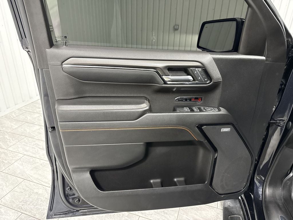 2023 GMC Sierra 1500 4WD Crew Cab Short Box AT4