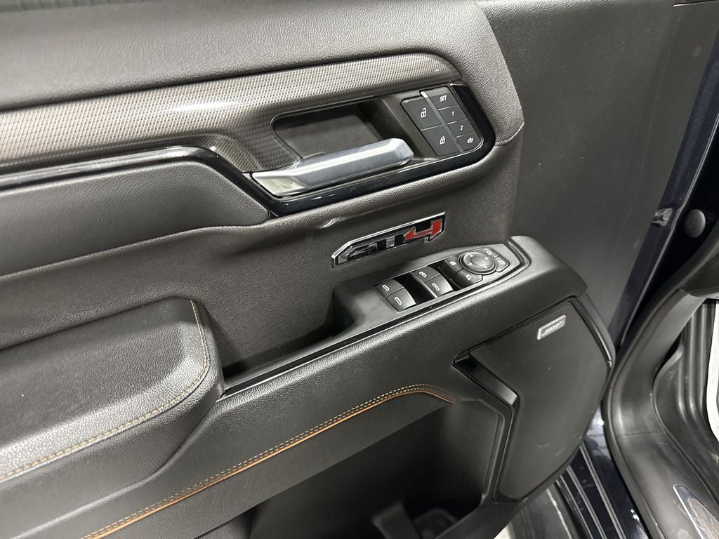 2023 GMC Sierra 1500 4WD Crew Cab Short Box AT4