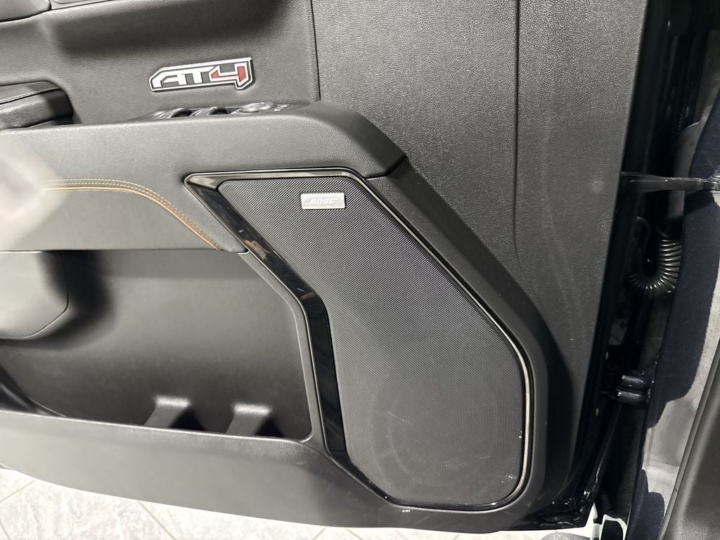 2023 GMC Sierra 1500 4WD Crew Cab Short Box AT4