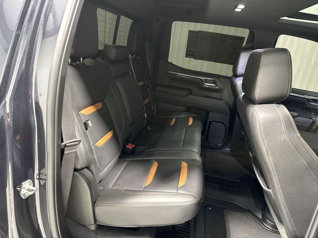 2023 GMC Sierra 1500 4WD Crew Cab Short Box AT4