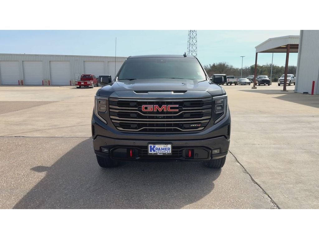2023 GMC Sierra 1500 4WD Crew Cab Short Box AT4
