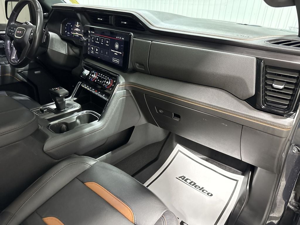 2023 GMC Sierra 1500 4WD Crew Cab Short Box AT4