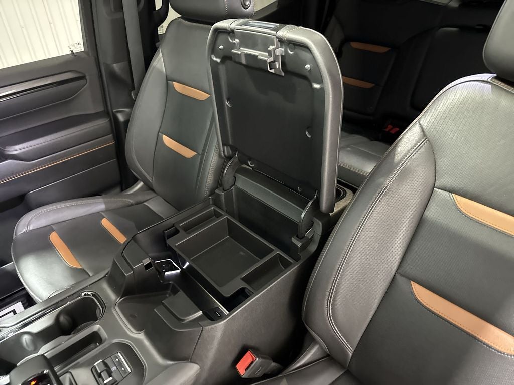 2023 GMC Sierra 1500 4WD Crew Cab Short Box AT4