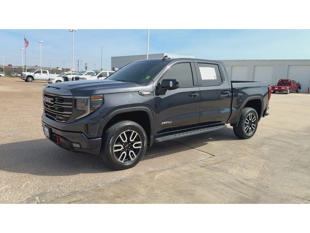 2023 GMC Sierra 1500 4WD Crew Cab Short Box AT4