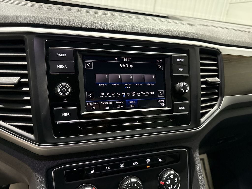 2023 Volkswagen Atlas 2.0T SE