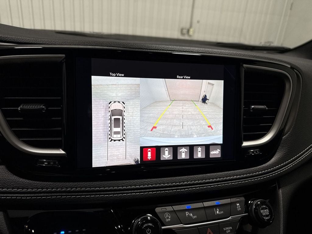 2027 Chrysler Pacifica PACIFICA SELECT