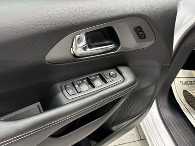 2027 Chrysler Pacifica PACIFICA SELECT