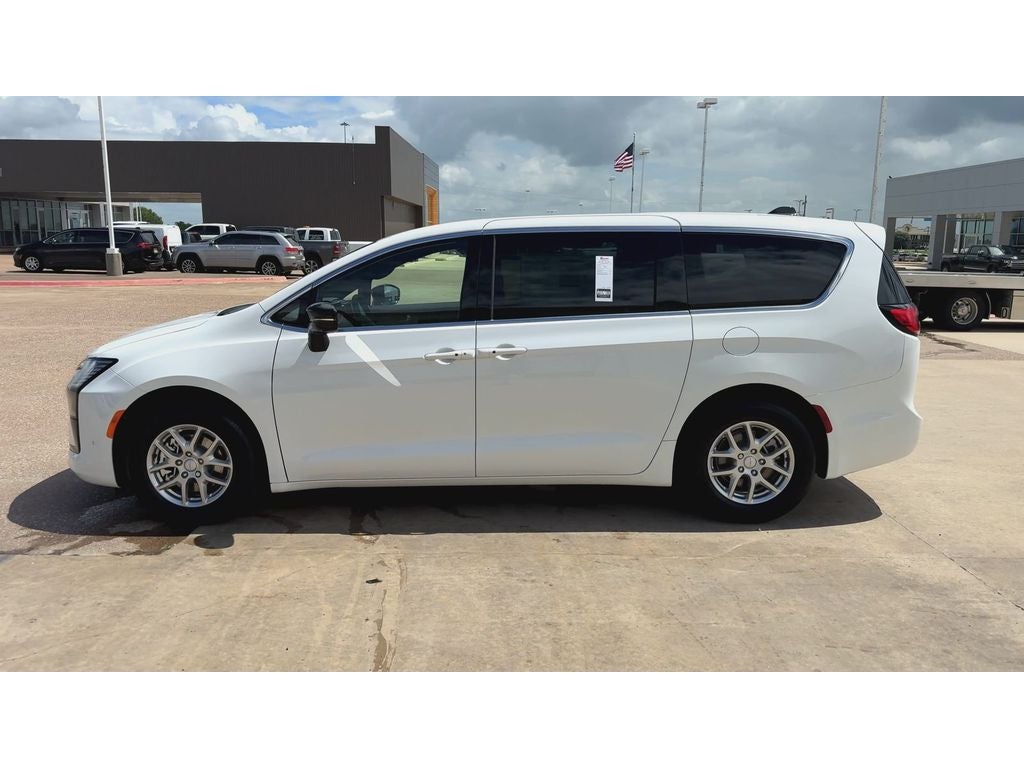 2027 Chrysler Pacifica PACIFICA SELECT