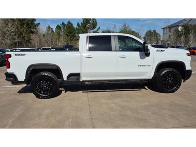 2025 Chevrolet Silverado LT