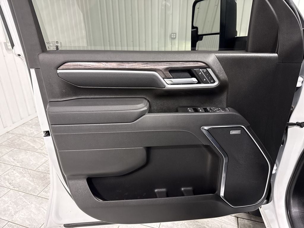 2025 Chevrolet Silverado 2500HD 4WD Crew Cab Standard Bed LTZ