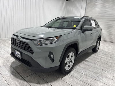 2020 Toyota RAV4 XLE