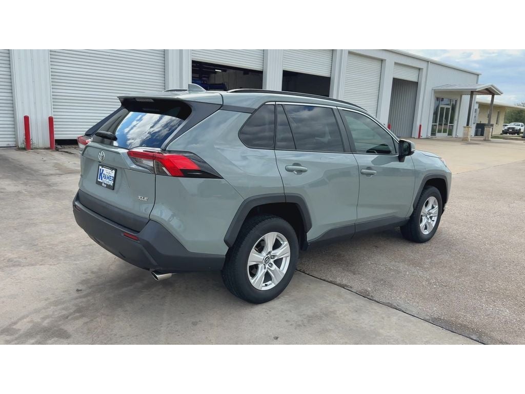 2020 Toyota RAV4 XLE