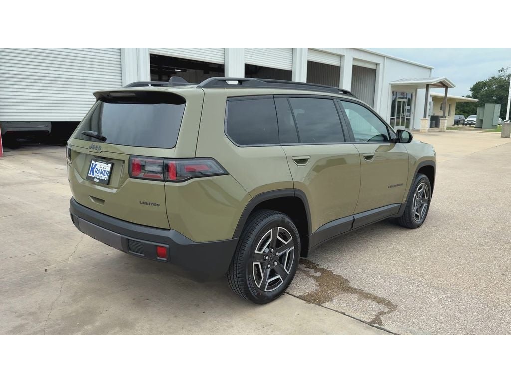 2026 Jeep Cherokee Laredo