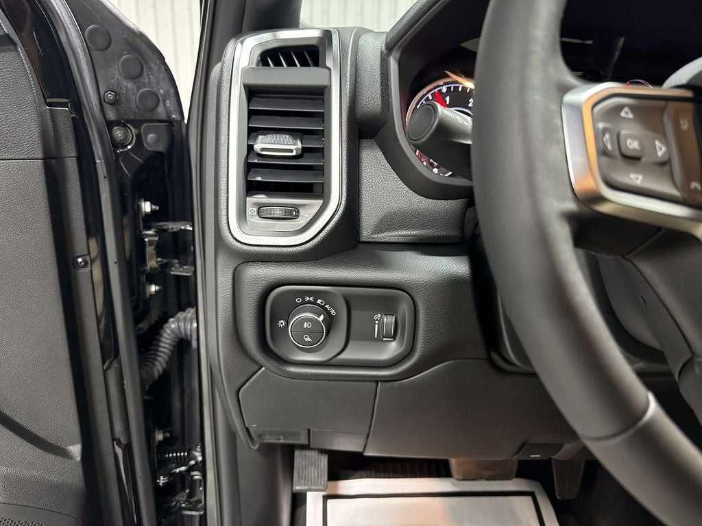 2025 RAM Ram 2500 RAM 2500 BIG HORN CREW CAB 4X4 6'4' BOX