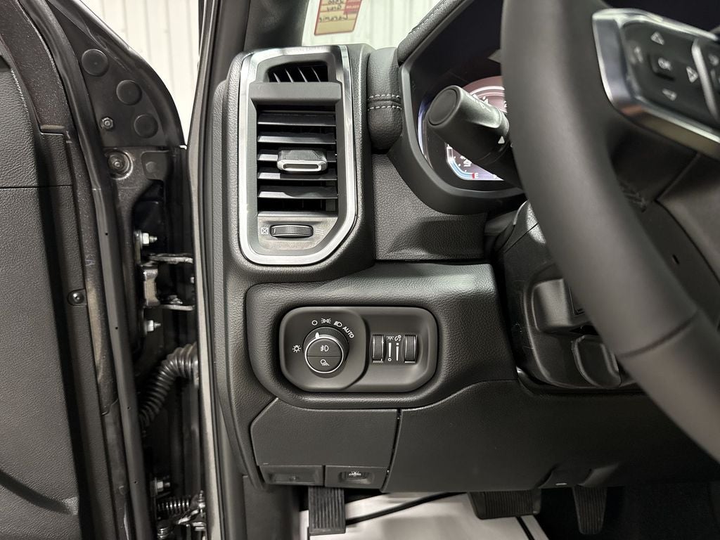 2026 RAM Ram 2500 RAM 2500 LARAMIE CREW CAB 4X4 8' BOX