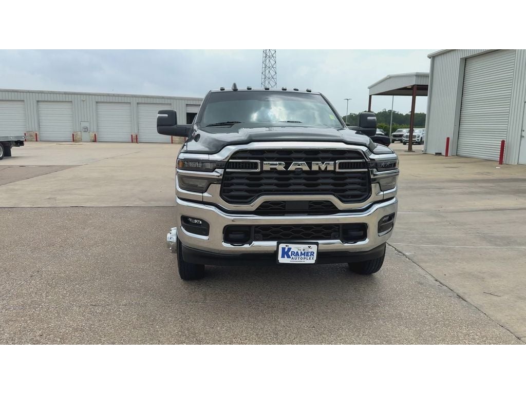 2025 RAM 3500 Tradesman Crew Cab 4x4 8' Box
