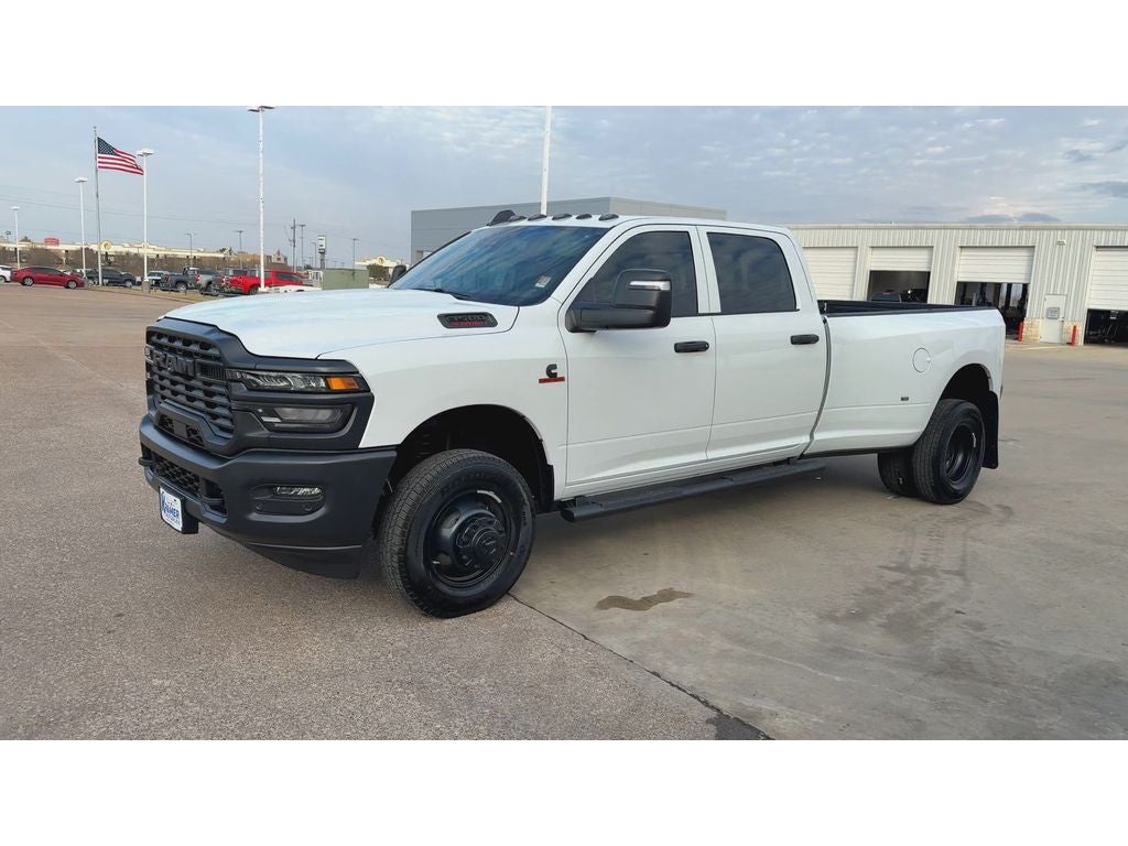 2026 RAM Ram 3500 RAM 3500 TRADESMAN CREW CAB 4X4 8' BOX