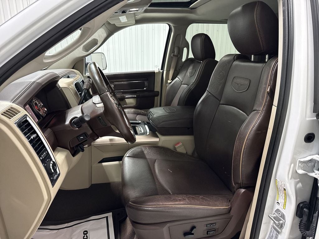 2017 RAM 3500 Laramie Longhorn Mega Cab 4x4 6'4' Box