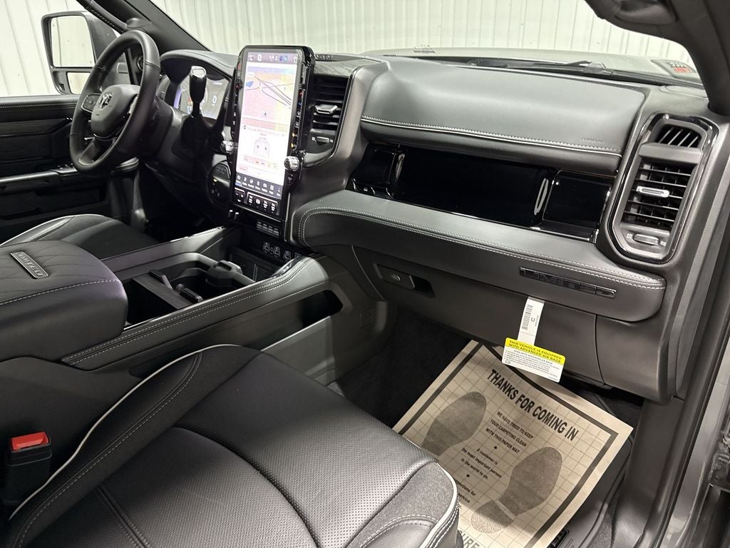 2026 RAM Ram 3500 RAM 3500 LIMITED CREW CAB 4X4 8' BOX