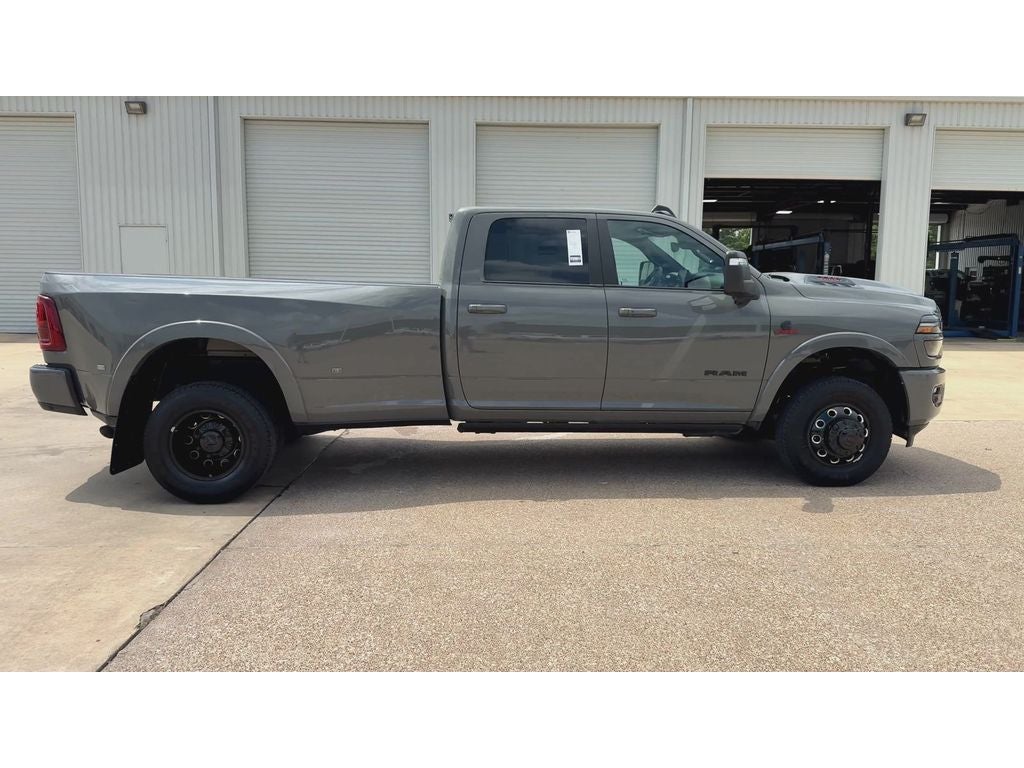 2026 RAM Ram 3500 RAM 3500 LIMITED CREW CAB 4X4 8' BOX