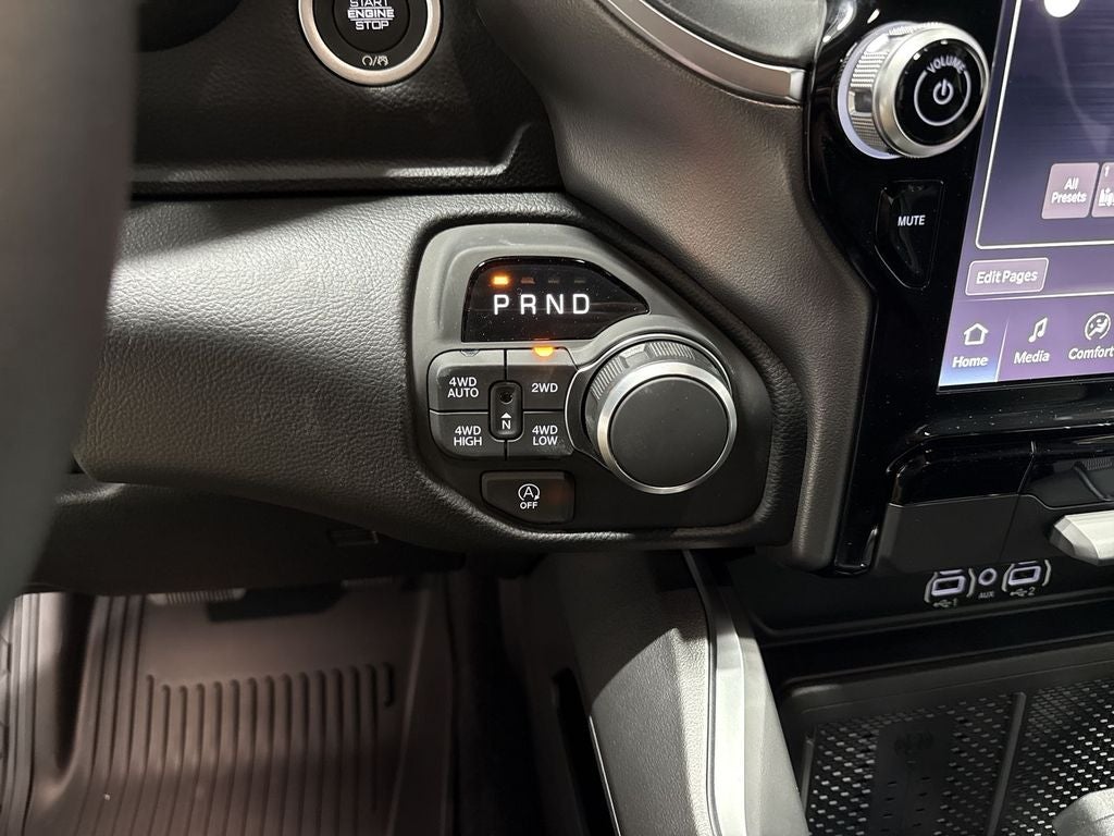 2026 RAM Ram 1500 RAM 1500 LONE STAR CREW CAB 4X4 5'7' BOX