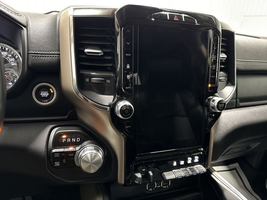 2022 RAM 2500 Laramie Crew Cab 4x4 6'4' Box