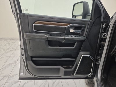 2024 RAM 2500 Laramie Crew Cab 4x4 6'4' Box