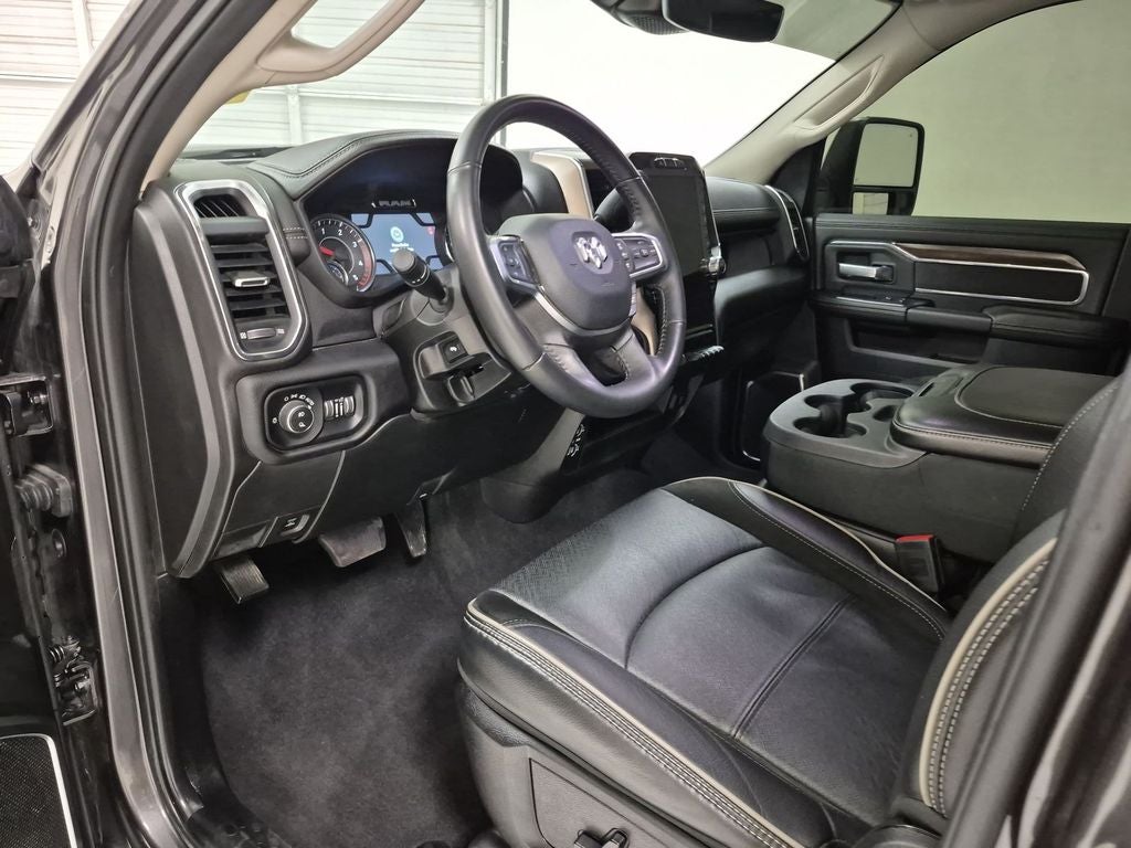 2024 RAM 2500 Laramie Crew Cab 4x4 6'4' Box