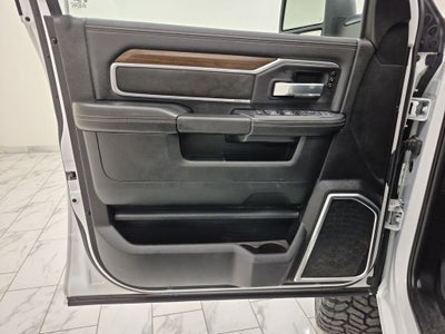 2024 RAM 2500 Laramie Crew Cab 4x4 6'4' Box