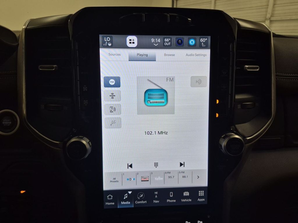 2024 RAM 2500 Laramie Crew Cab 4x4 6'4' Box